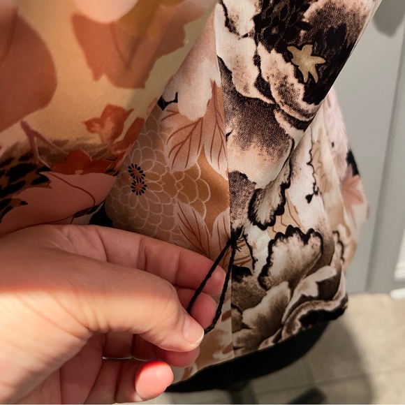 JS Collections Jacket - Picture 6 of 9